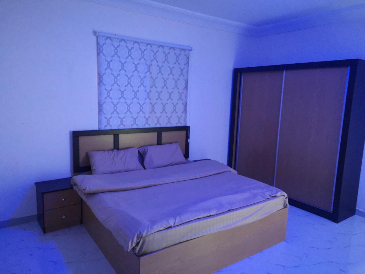 Al Shadi Apartments Yanbu Exterior photo