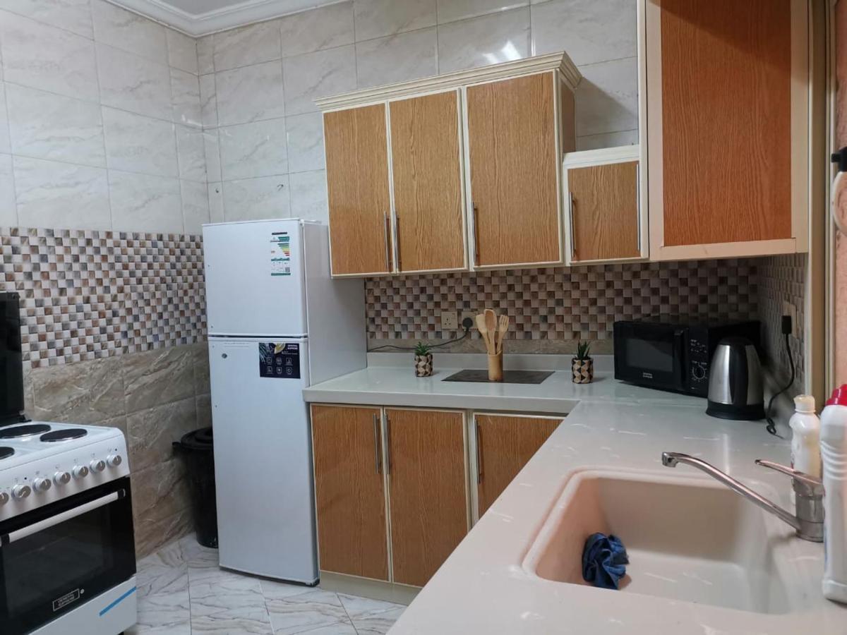 Al Shadi Apartments Yanbu Exterior photo